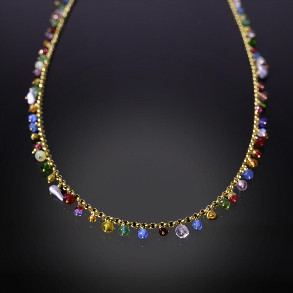 18K yellow gold necklace with dangle gemstone beads
